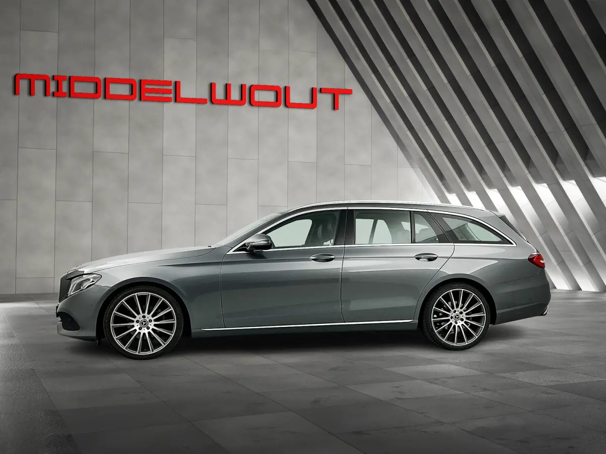 200 Premium+ Facelift Schuif/kanteldak/Trekhaak/AMG-20'LMV