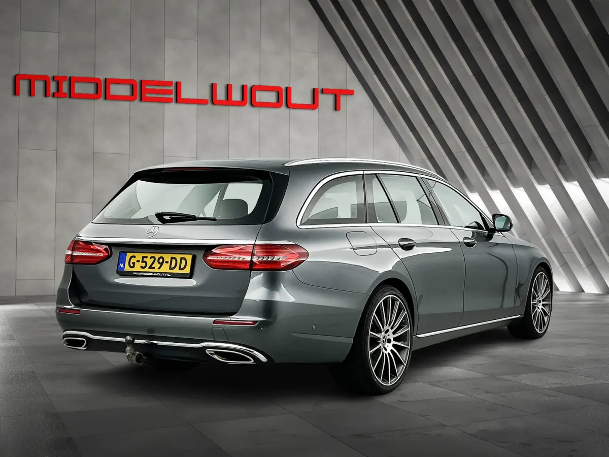 200 Premium+ Facelift Schuif/kanteldak/Trekhaak/AMG-20'LMV