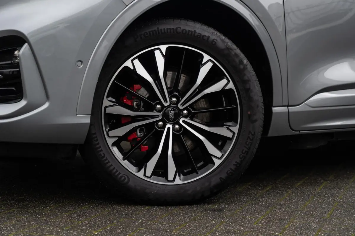 2.5 PHEV ST-Line X 225PK PANO / TECH PACK / B&O