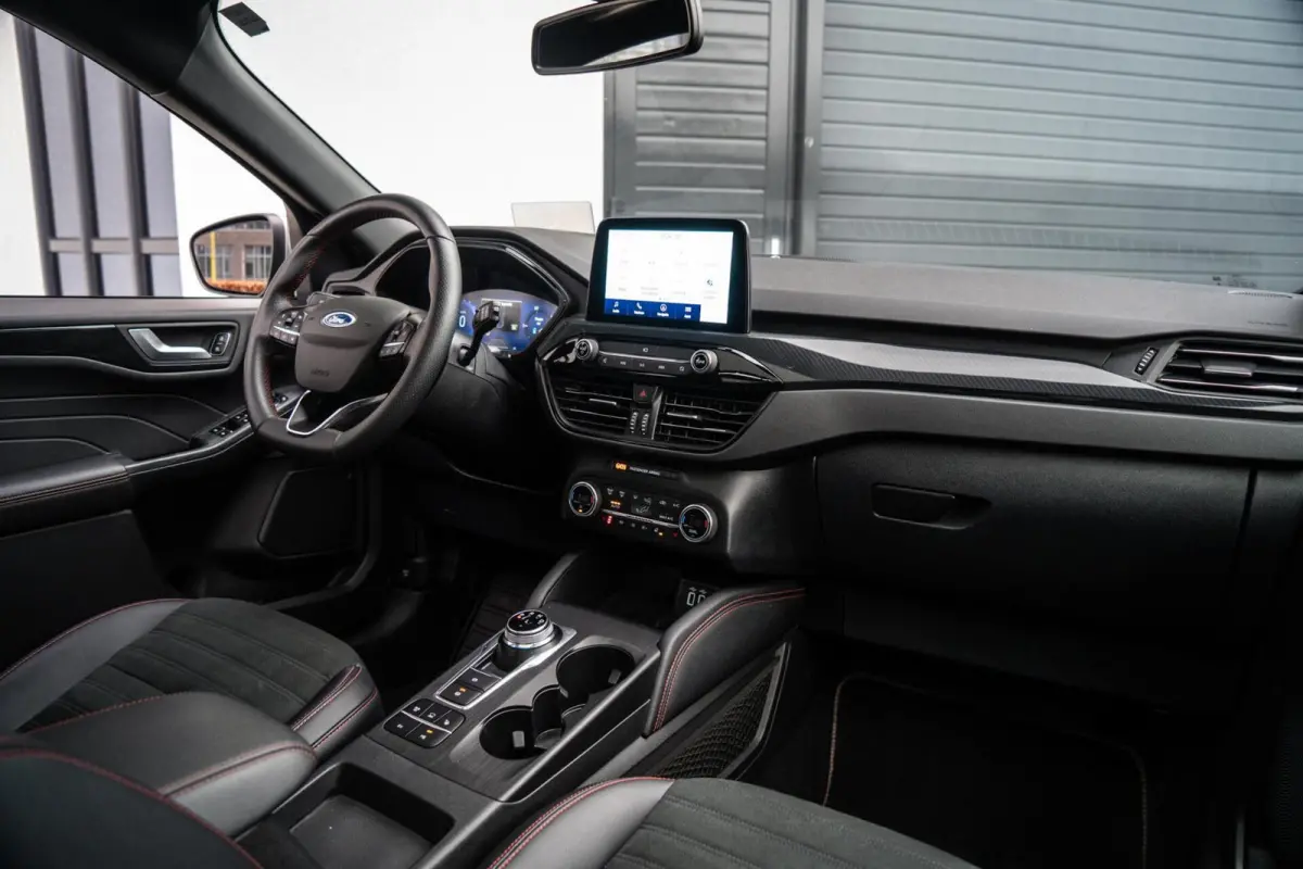 2.5 PHEV ST-Line X 225PK PANO / TECH PACK / B&O