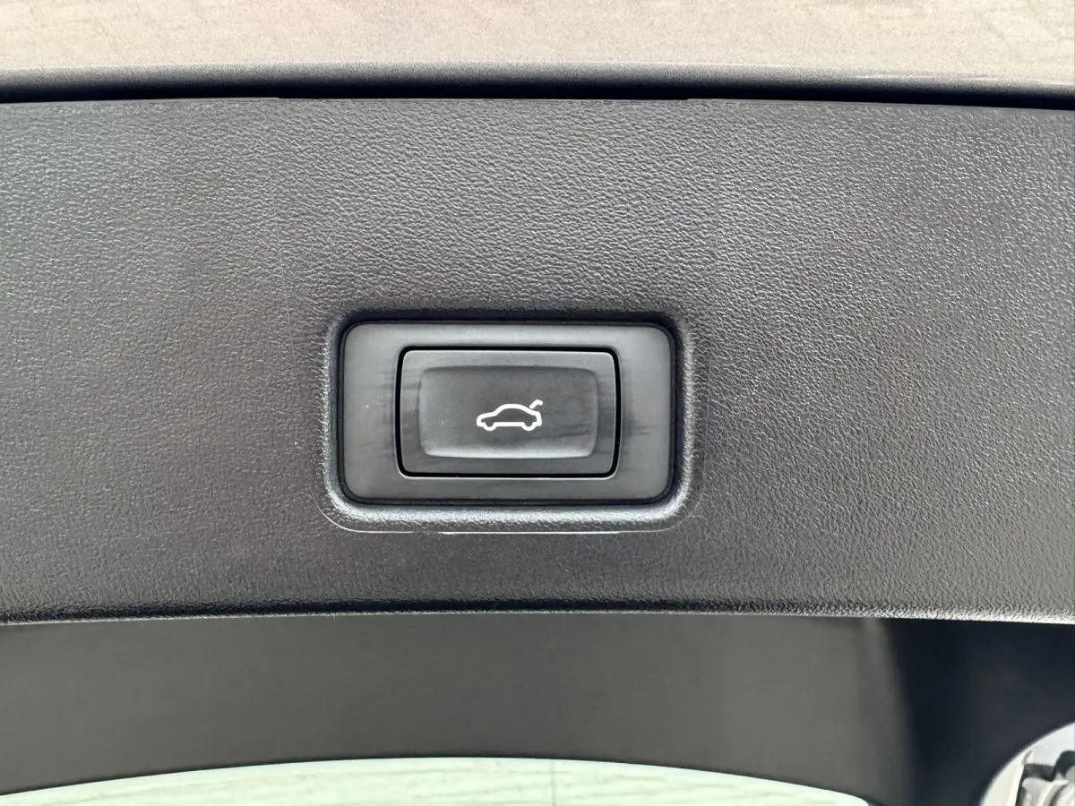 35 Advanced edition 55 kWh SOh 92% Sportstoelen 19 inch LM Keyless Led Elektrische a-klep
