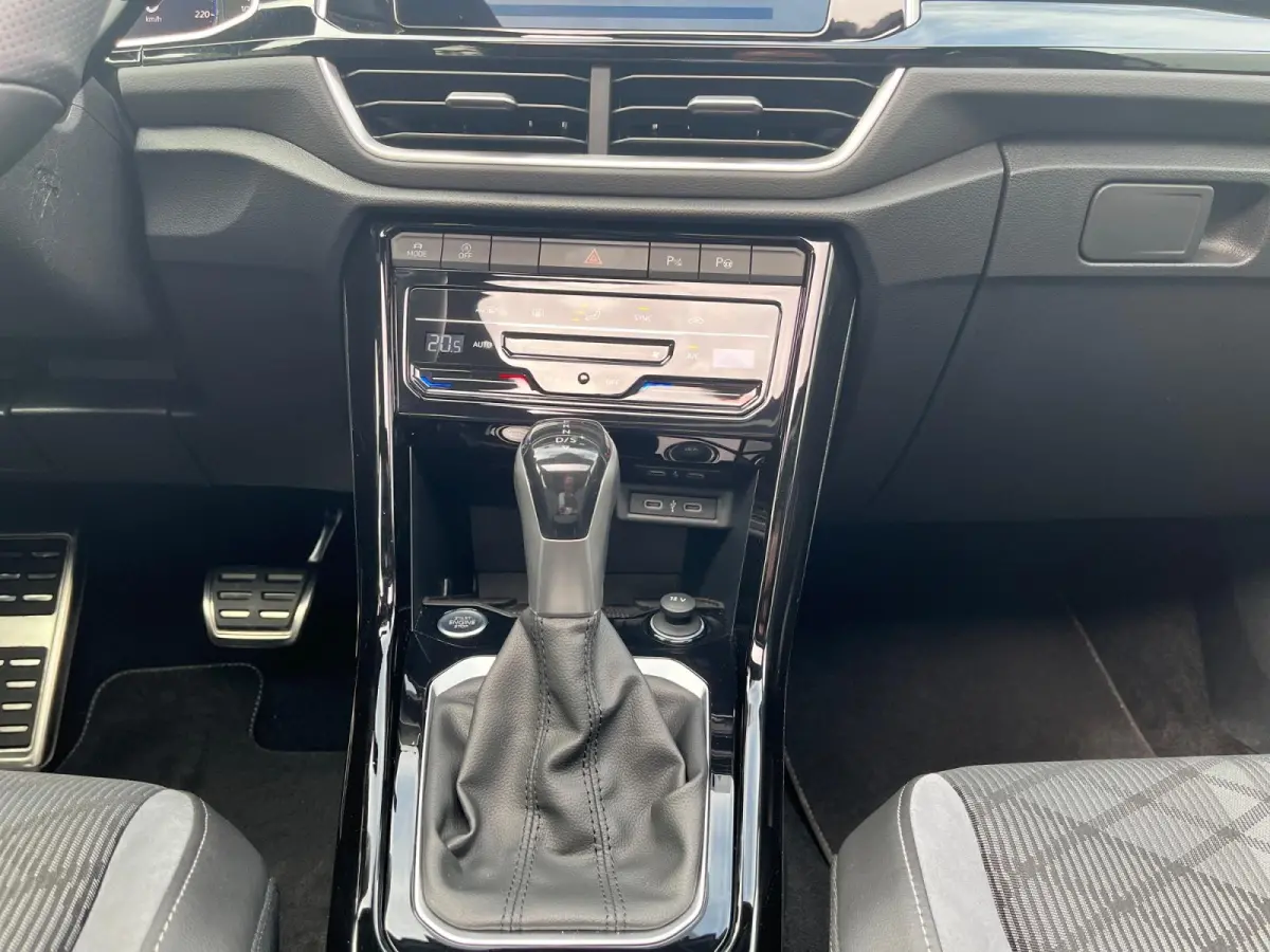 1.5 TSI R-Line Edition | Panoramadak | Parkeercamera | Adaptieve Cruise Control
