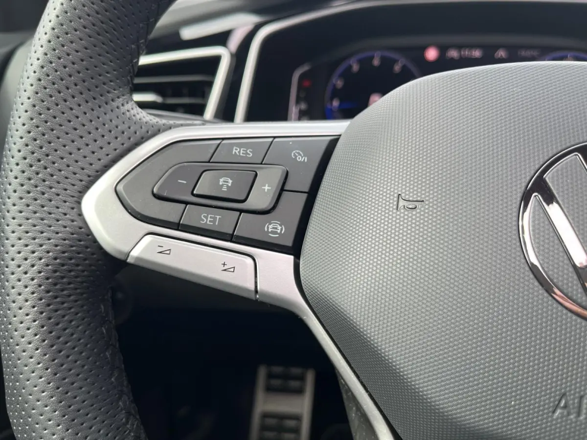 1.5 TSI R-Line Edition | Panoramadak | Parkeercamera | Adaptieve Cruise Control