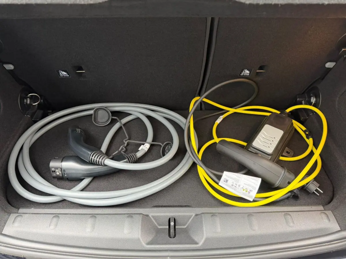Classic 33 kWh | NAVI | Carplay | SOH 95.1% |