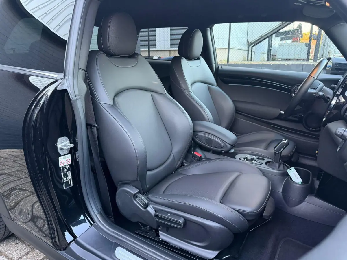 Classic 33 kWh | NAVI | Carplay | SOH 95.1% |
