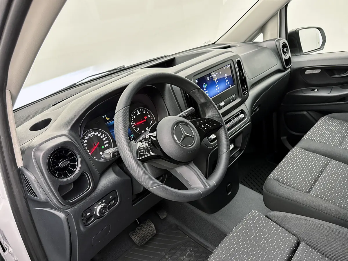 116 CDI L2 Pro Multibeam Led Trekhaak 2500kg Carplay Parkeerpakket Stoelverwarming