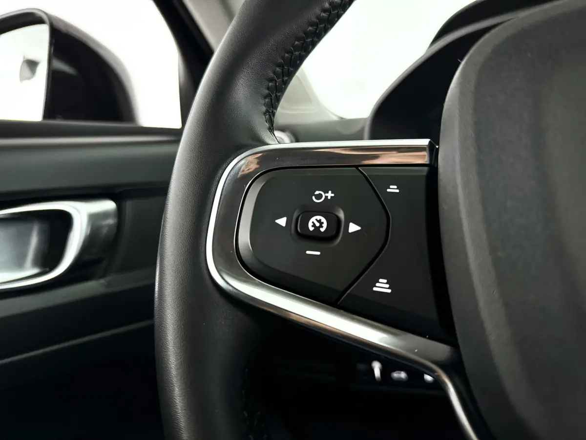 T5 R-Design | Parkeercamera | Stoel- en stuurverwarming | Leder | Led