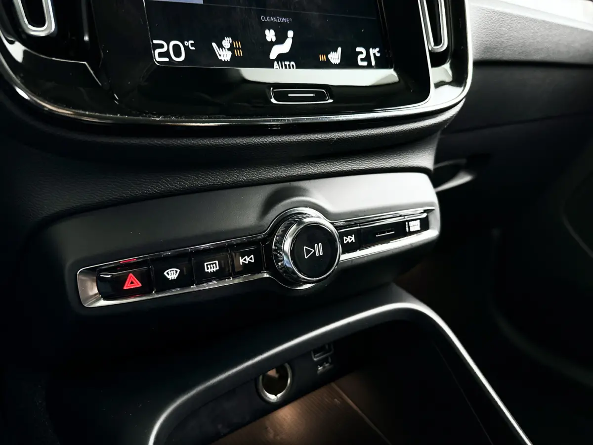 T5 R-Design | Parkeercamera | Stoel- en stuurverwarming | Leder | Led