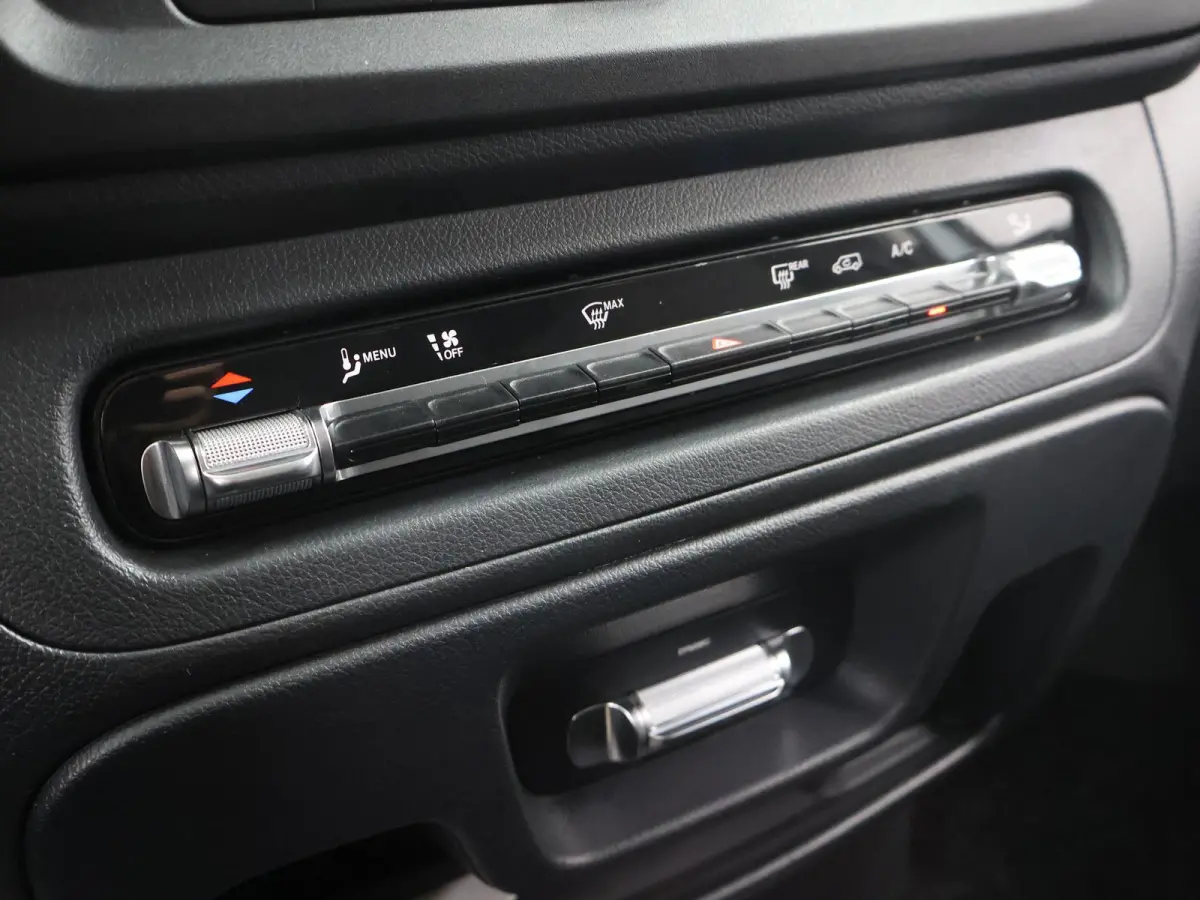 119 CDI | Aut. | L2 | Dubbele Cabine | 6-zits | Schuifdeur L+R | LM Velgen | Cruise Control | Navigatie | Parkeercamera | Stoelverwarming | Certified