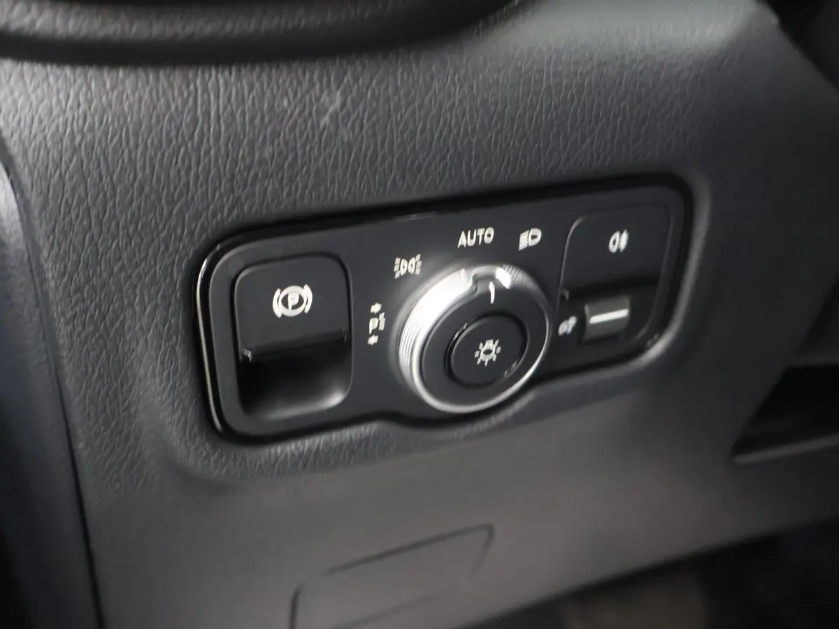 119 CDI | Aut. | L2 | Dubbele Cabine | 6-zits | Schuifdeur L+R | LM Velgen | Cruise Control | Navigatie | Parkeercamera | Stoelverwarming | Certified