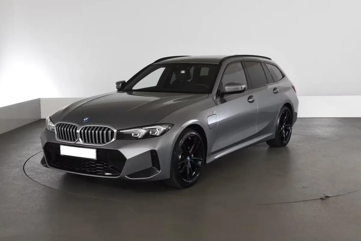 320e M-Sport - trekhaak - camera
