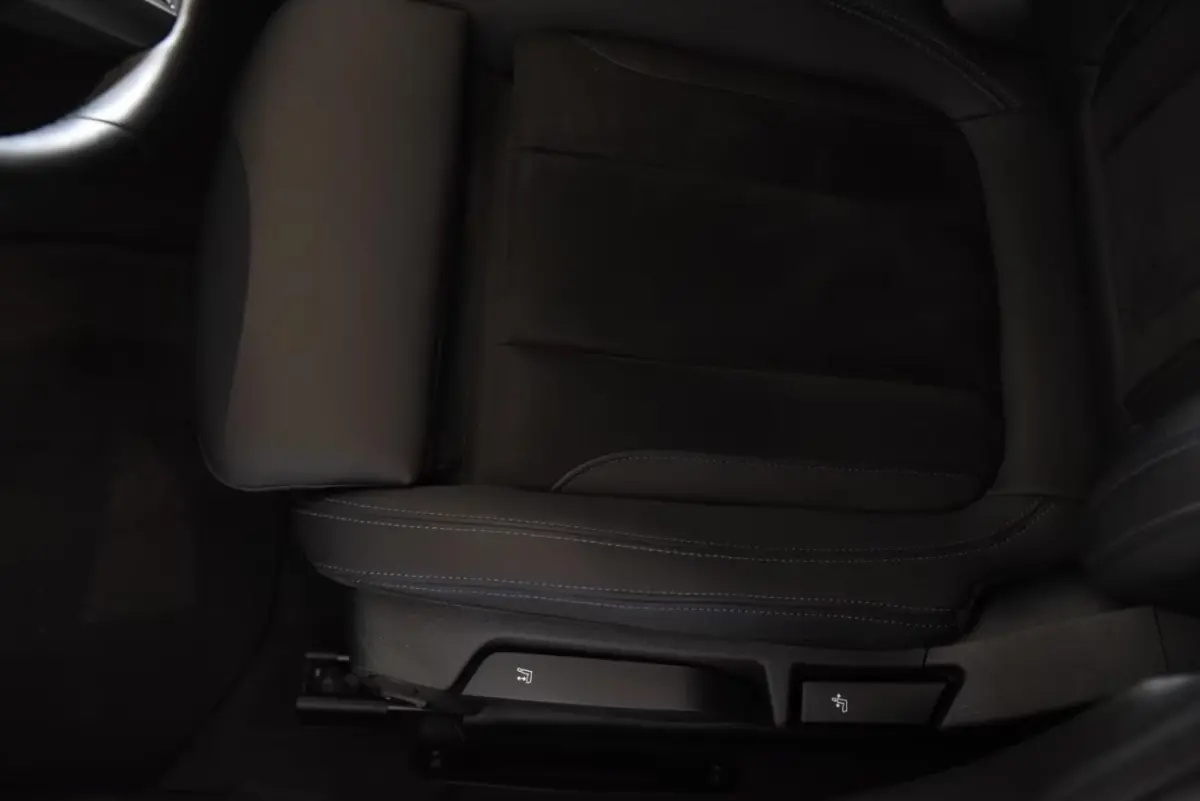 320e M-Sport - trekhaak - camera
