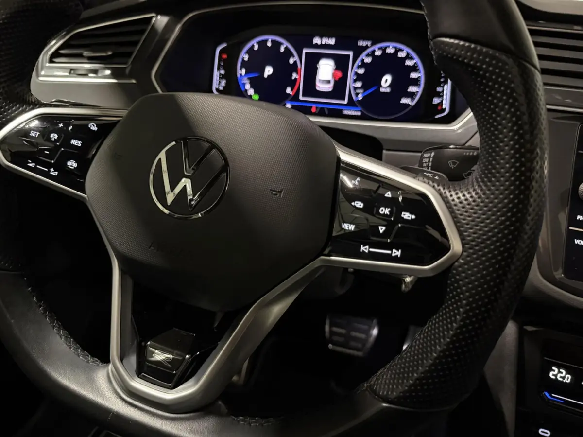 1.5 TSI R-Line Pano Virtual Harman Kardon