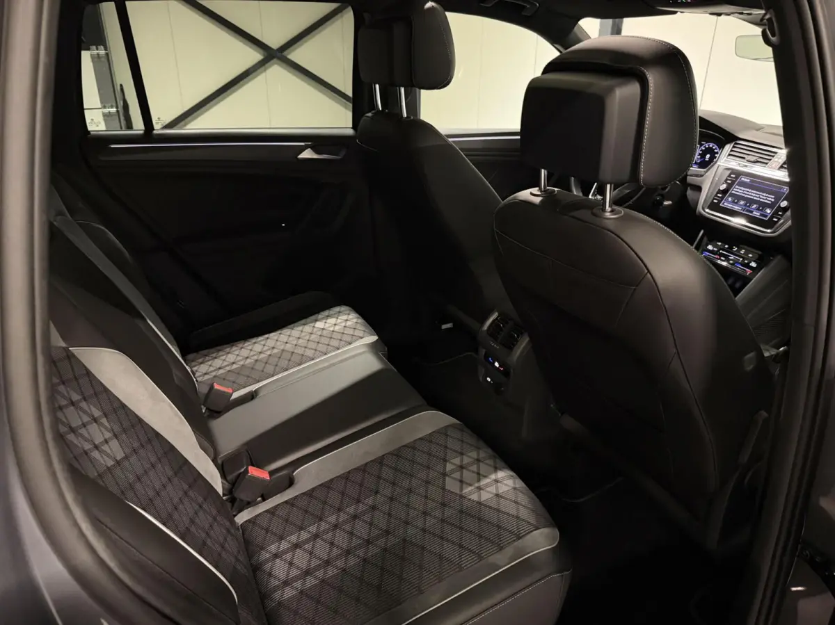1.5 TSI R-Line Pano Virtual Harman Kardon
