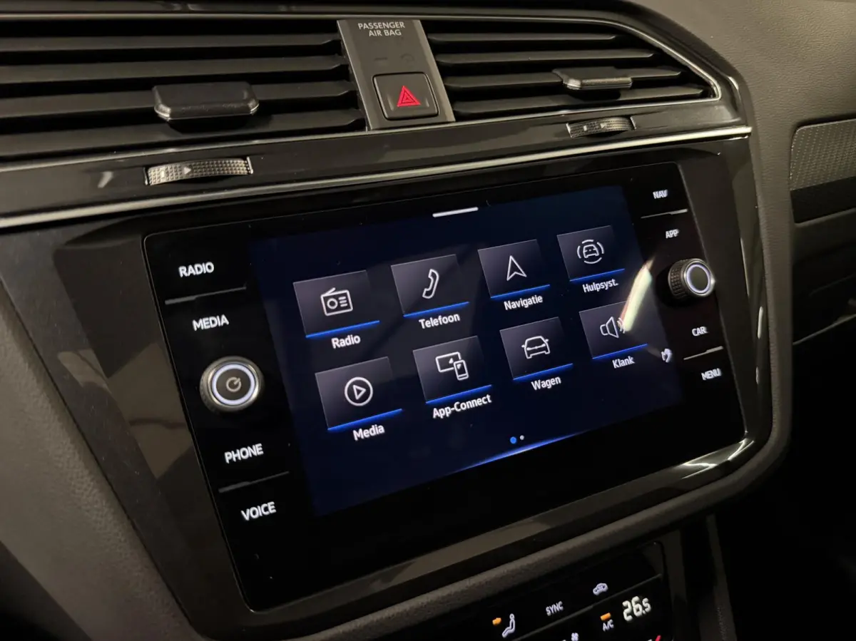 1.5 TSI R-Line Pano Virtual Harman Kardon