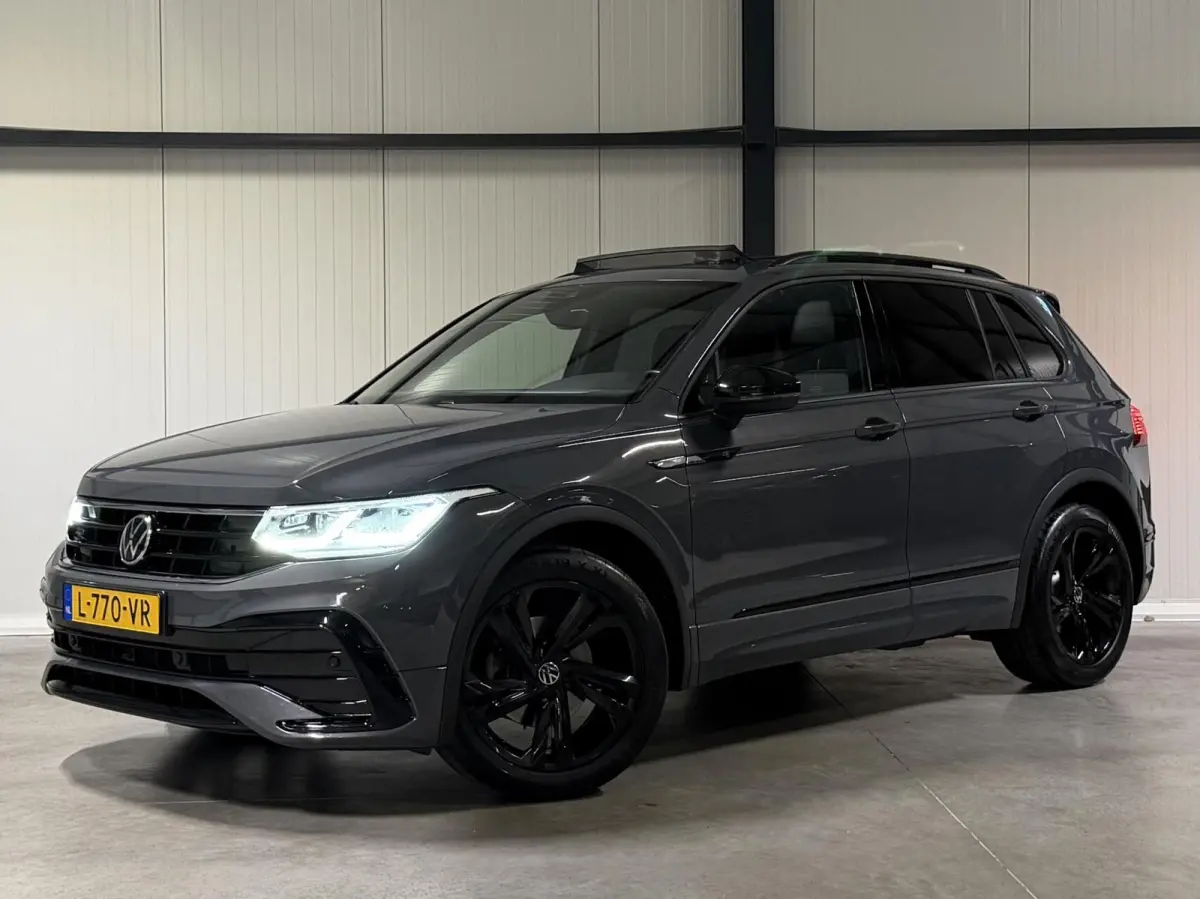 1.5 TSI R-Line Pano Virtual Harman Kardon