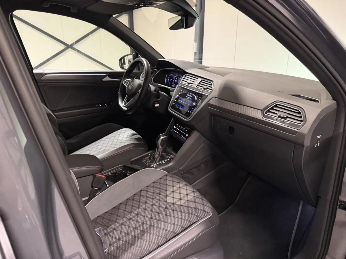 1.5 TSI R-Line Pano Virtual Harman Kardon