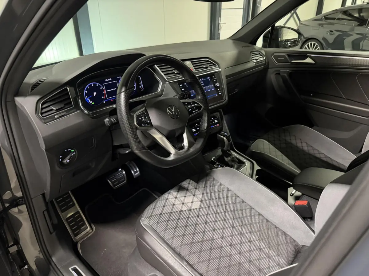 1.5 TSI R-Line Pano Virtual Harman Kardon