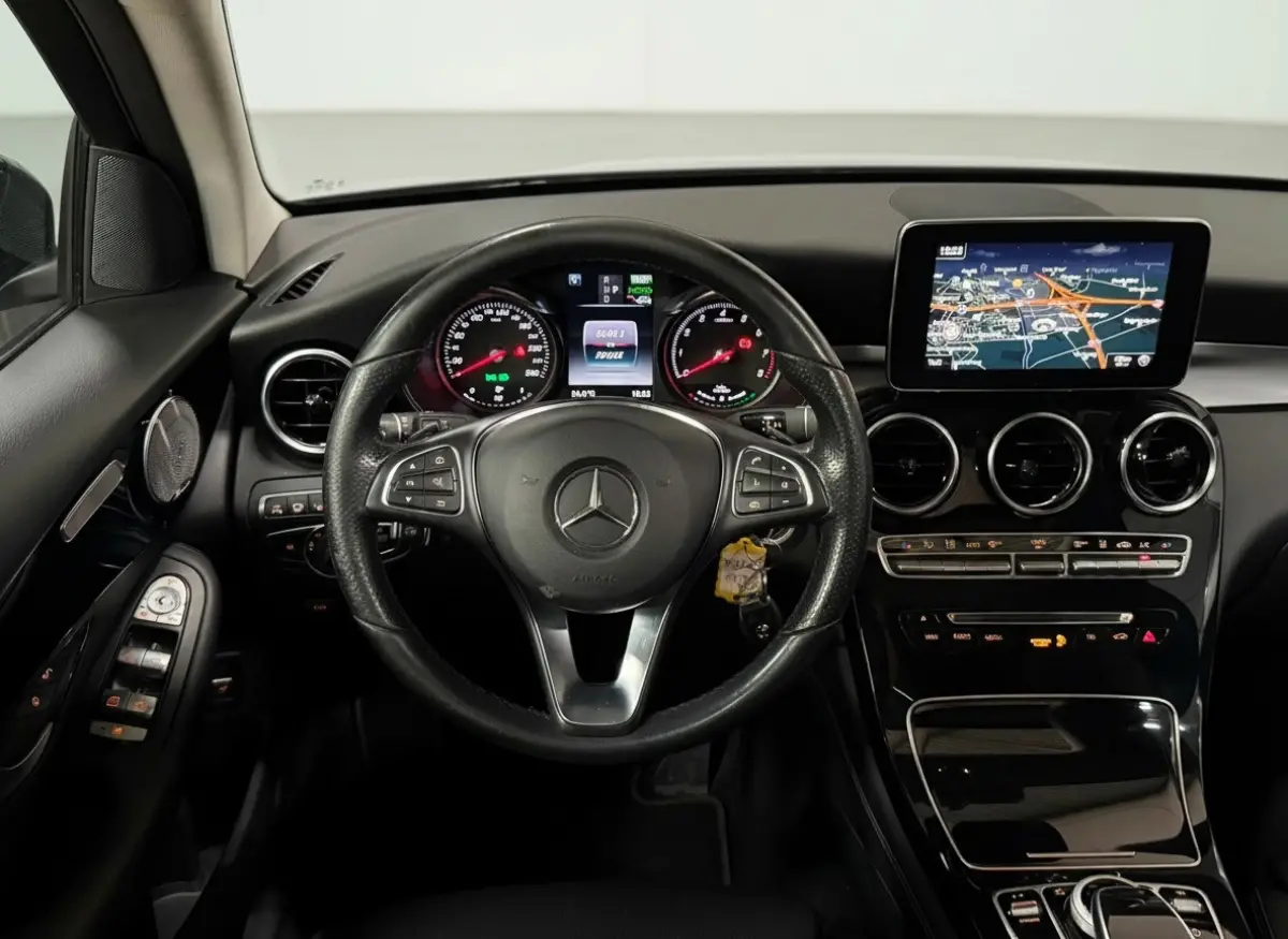 350e 4MATIC - AMG - Panorama - Burmester - Leder - Stoelverwarming