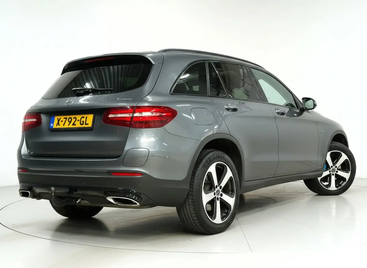 350e 4MATIC - AMG - Panorama - Burmester - Leder - Stoelverwarming