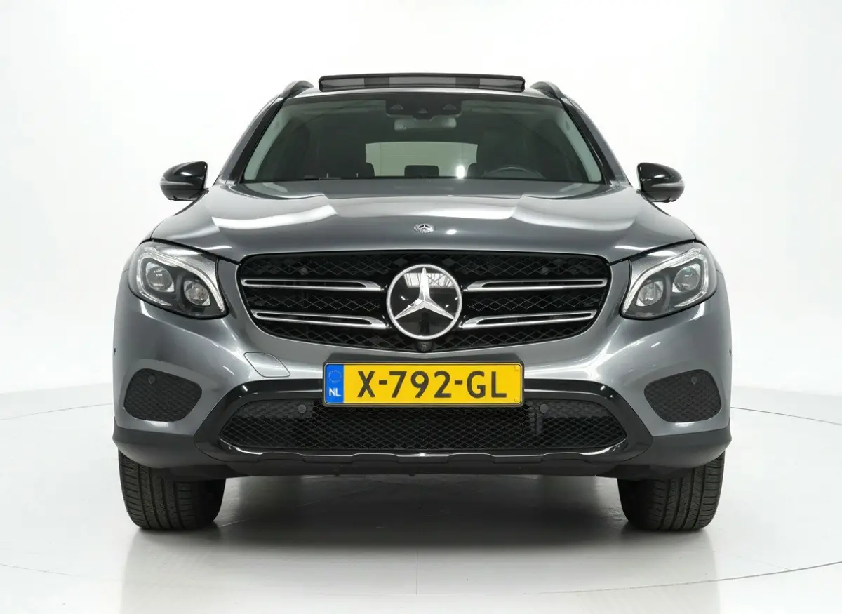 350e 4MATIC - AMG - Panorama - Burmester - Leder - Stoelverwarming