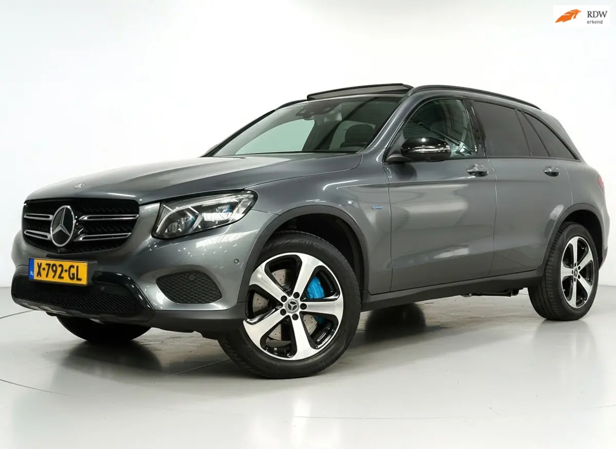 350e 4MATIC - AMG - Panorama - Burmester - Leder - Stoelverwarming