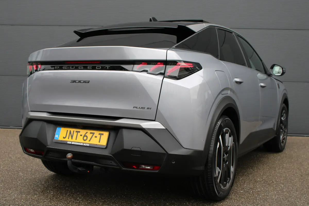 1.6 plug-in Hybrid 195 GT | Automaat | Panorama/schuifdak | Luxe stoelen | Massage | Alcantara | Focal | Trekhaak