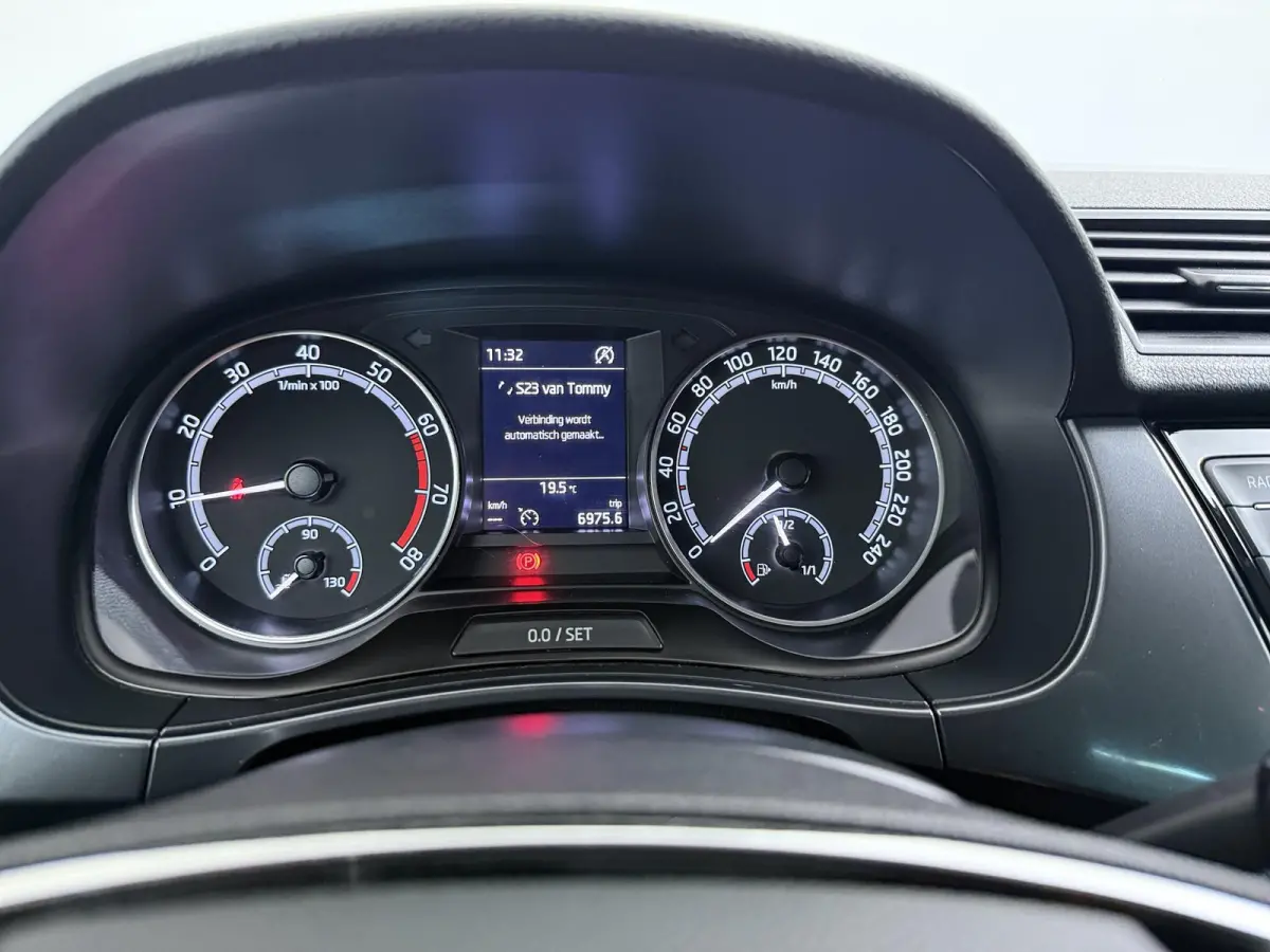 1.0 TSI Business Edition | Apple Carplay/Android Auto | Parkeersensoren voor & achter |