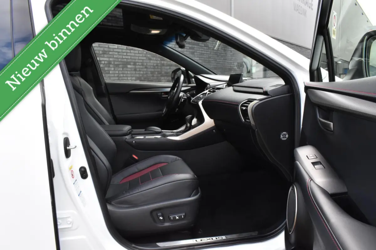300h AWD F F SPORT 360º MARK LEVINSON/PANORAMADAK/LEDER/CAMERA/ETC.!