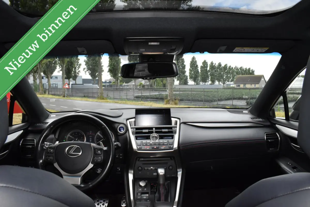 300h AWD F F SPORT 360º MARK LEVINSON/PANORAMADAK/LEDER/CAMERA/ETC.!