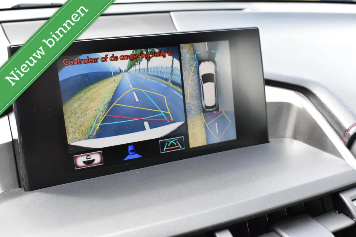 300h AWD F F SPORT 360º MARK LEVINSON/PANORAMADAK/LEDER/CAMERA/ETC.!