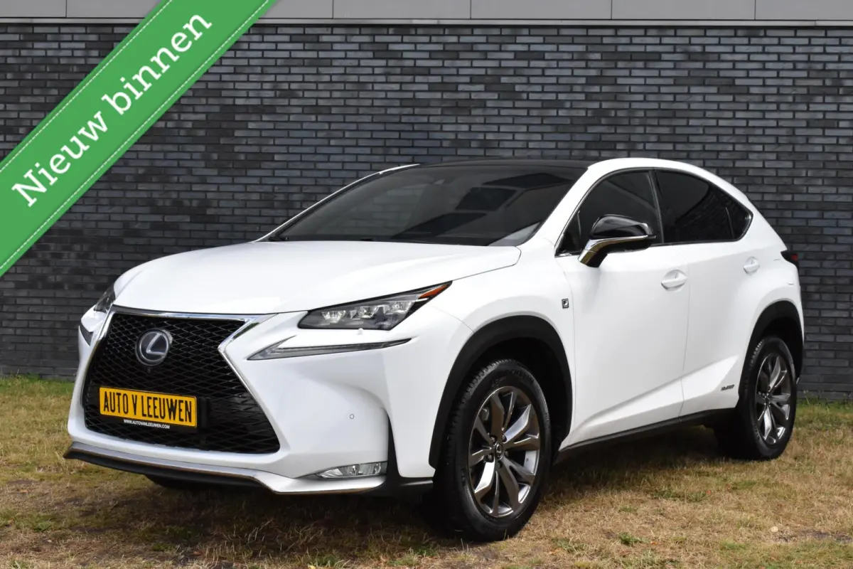 300h AWD F F SPORT 360º MARK LEVINSON/PANORAMADAK/LEDER/CAMERA/ETC.!