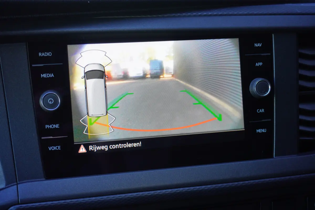 150pk Automaat L2H1 Navigatie Camera Parkeersensoren Apple carplay