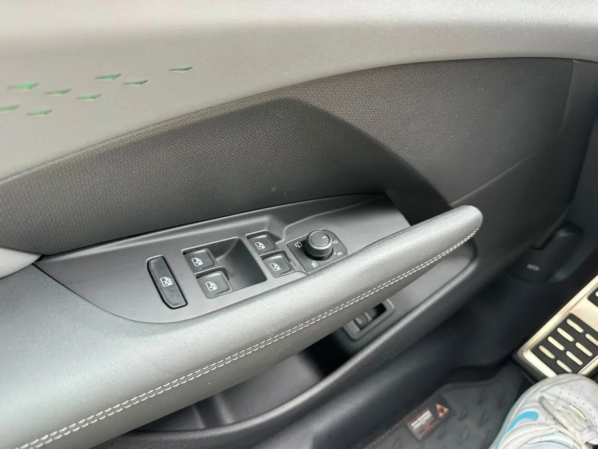 1.5 TSI e-Hybrid KEYLESS | CAMERA | SFEERVERLICHTING | VIRTUAL COCKPIT | CARPLAY | BTW