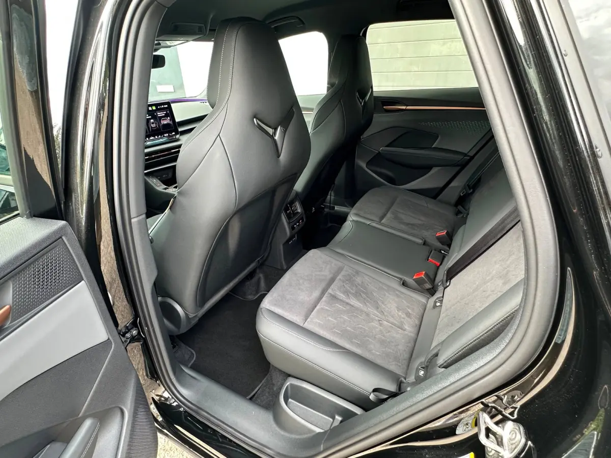 1.5 TSI e-Hybrid KEYLESS | CAMERA | SFEERVERLICHTING | VIRTUAL COCKPIT | CARPLAY | BTW
