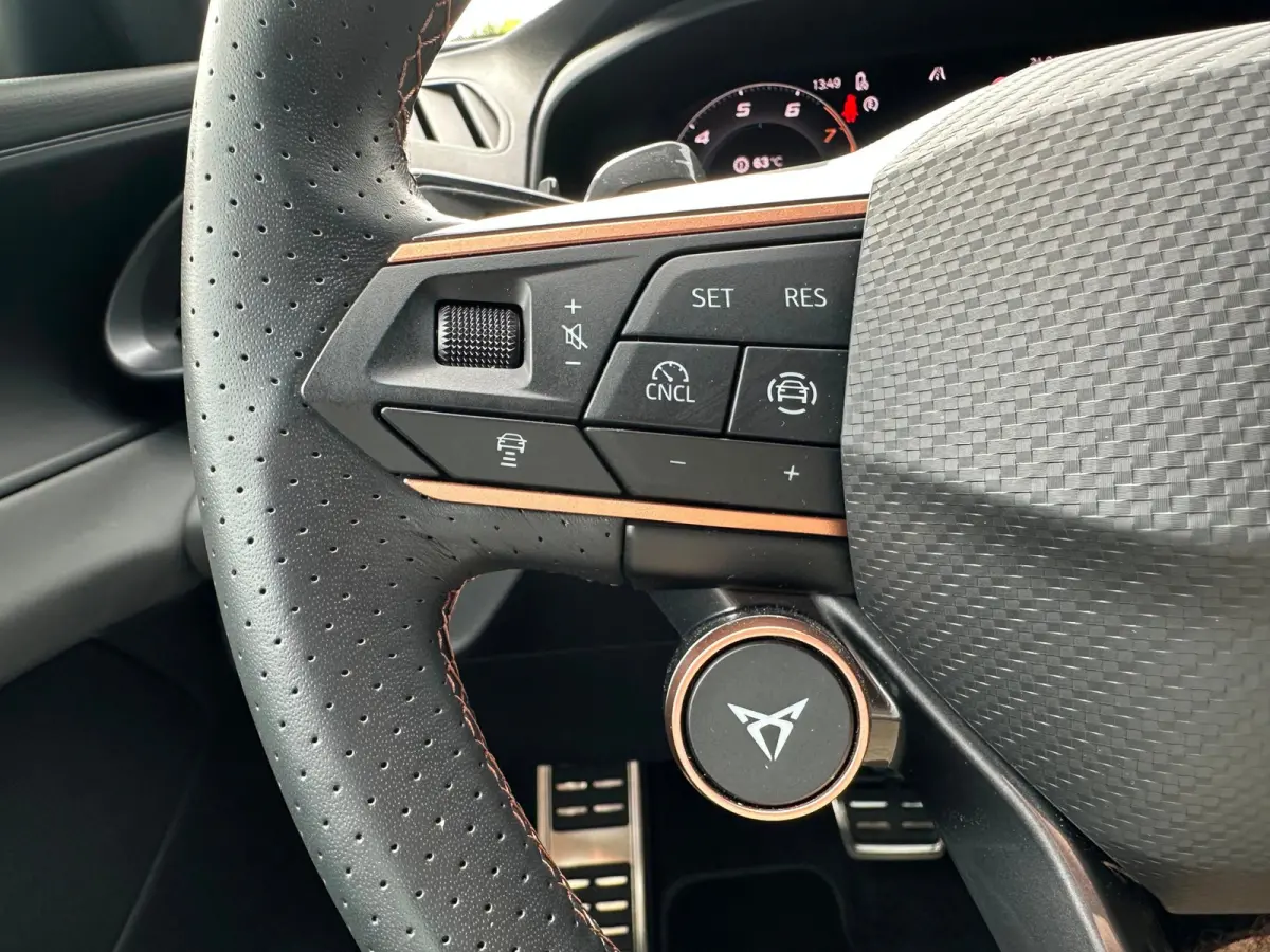 1.5 TSI e-Hybrid KEYLESS | CAMERA | SFEERVERLICHTING | VIRTUAL COCKPIT | CARPLAY | BTW