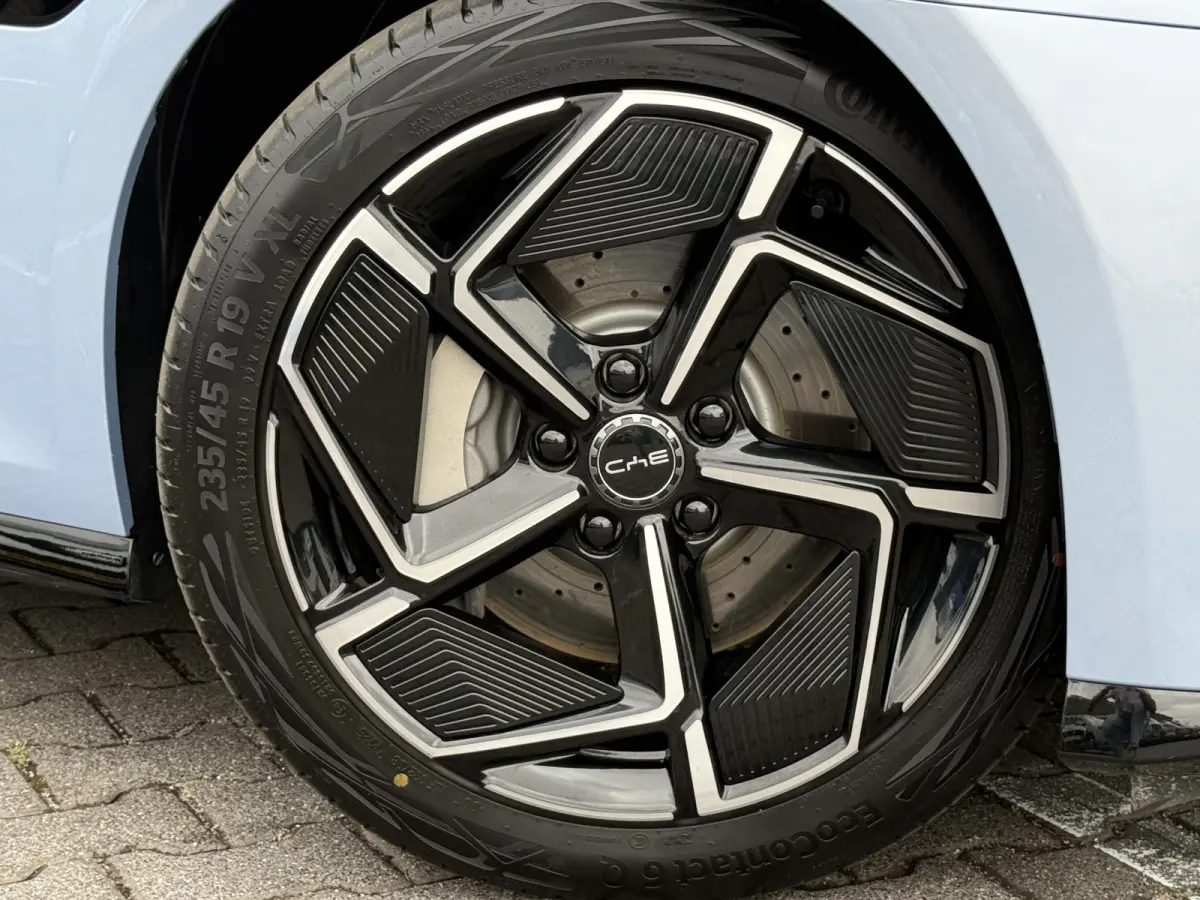Design RWD 82.5 kWh | 570km Range | Pano | 360 Camera | Leder
