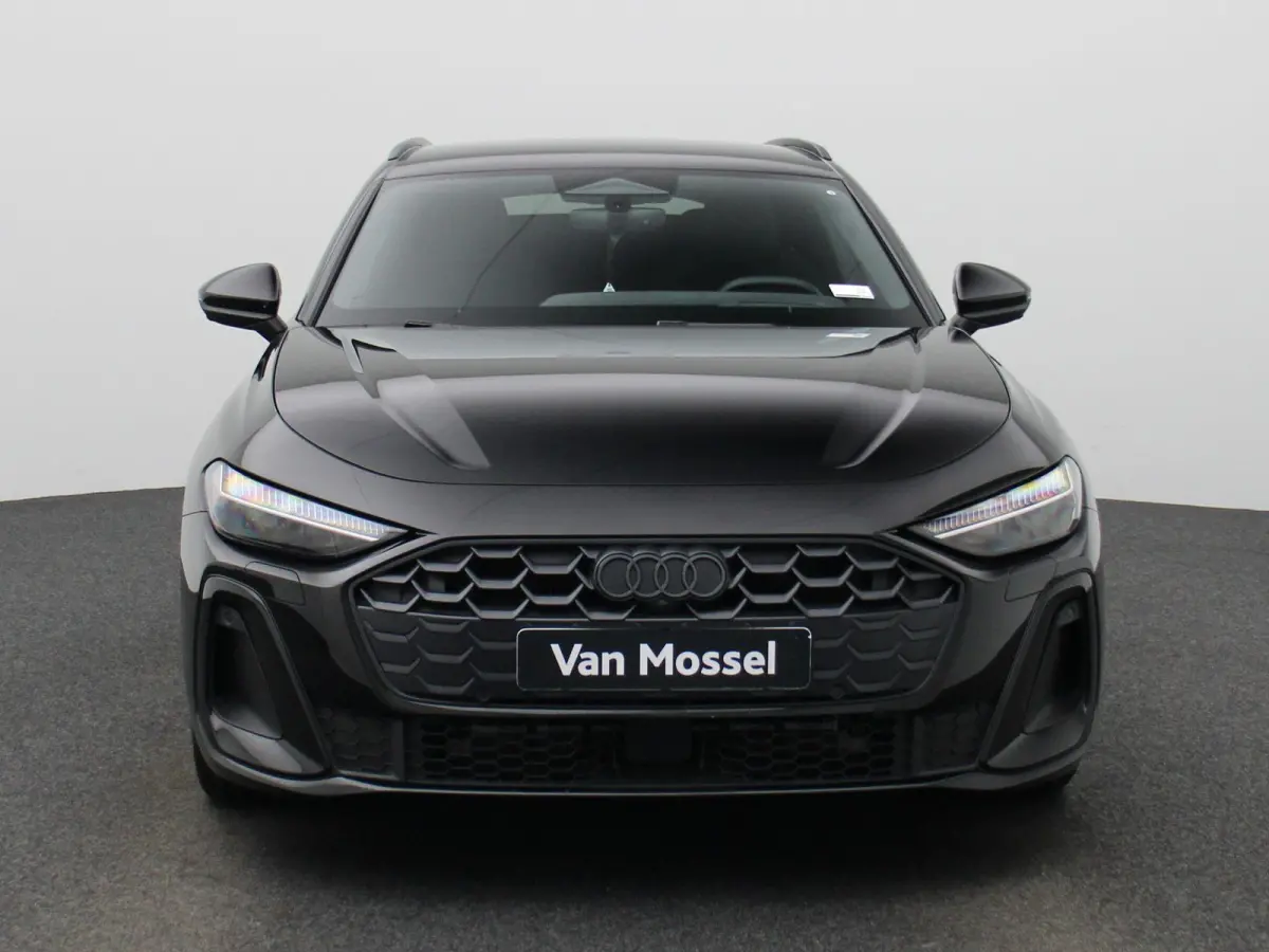 Avant 2.0 quattro S edition Competition 367 PK | Adaptive cruise control | RS Carbon Styling Pack | Bang & Olufsen | 360 graden camera | Dodehoekdetectie | Head-up display | Stoelen voor, el