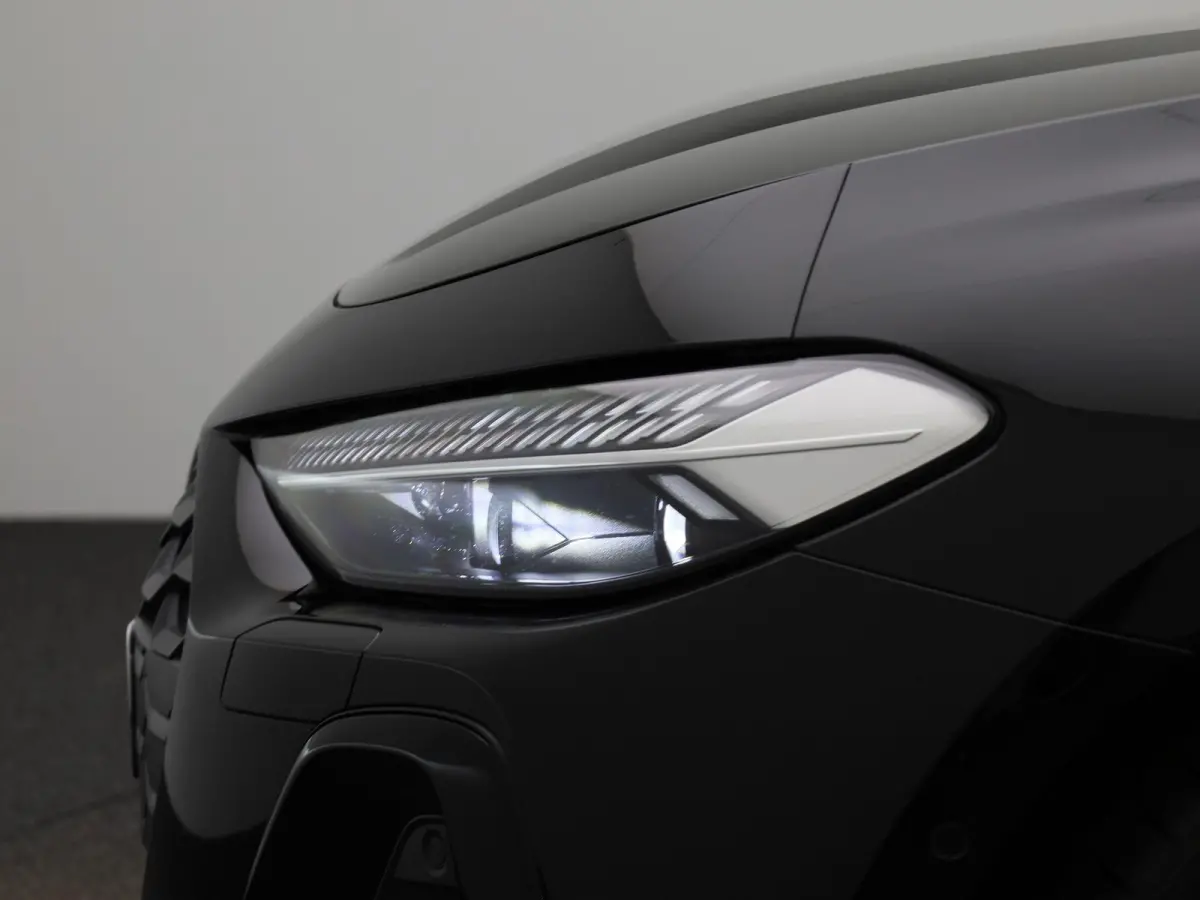Avant 2.0 quattro S edition Competition 367 PK | Adaptive cruise control | RS Carbon Styling Pack | Bang & Olufsen | 360 graden camera | Dodehoekdetectie | Head-up display | Stoelen voor, el