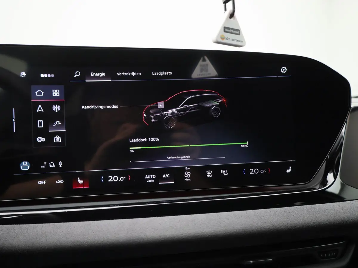 Avant 2.0 quattro S edition Competition 367 PK | Adaptive cruise control | RS Carbon Styling Pack | Bang & Olufsen | 360 graden camera | Dodehoekdetectie | Head-up display | Stoelen voor, el