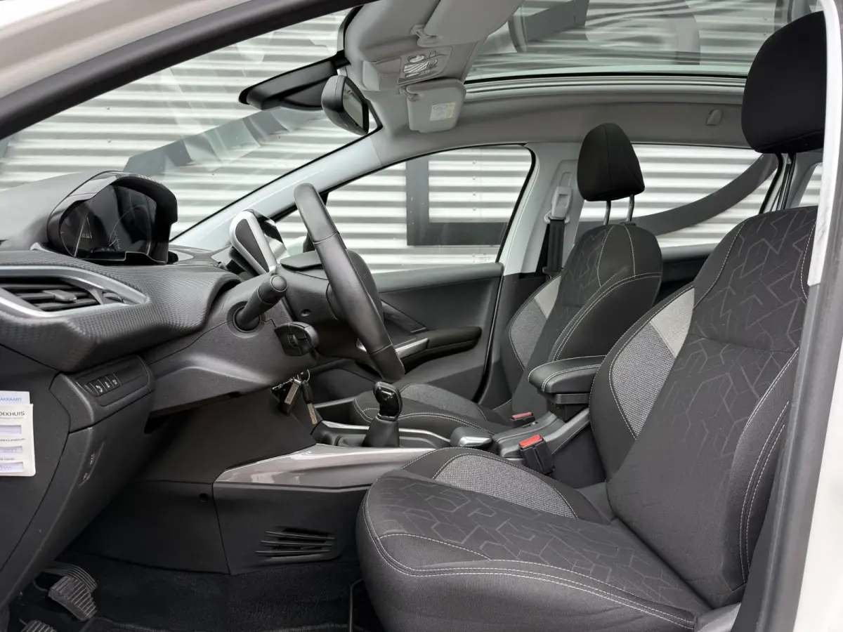 1.2 PureTech Active 2e Eigenaar|Carplay|Camera|Pano|Clima|Cruise|N.A.P|Nieuwe APK bij Aflevering