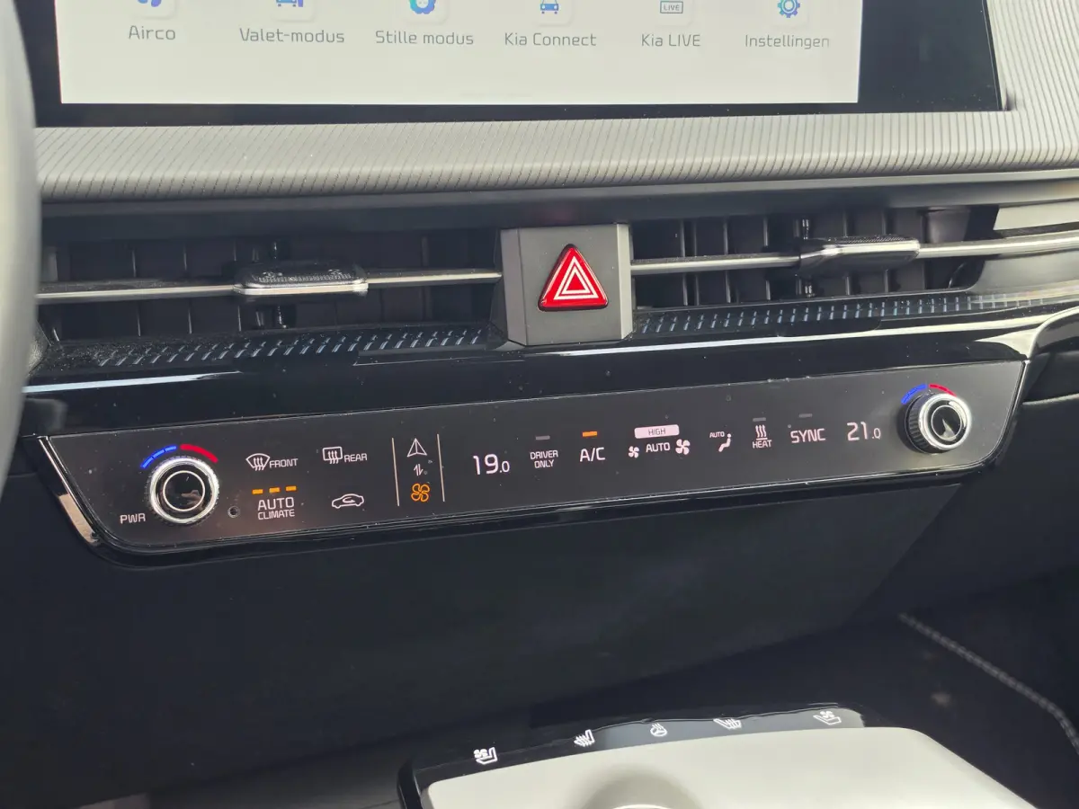 GT-Line 77.4 kWh | NL-auto | SOH 100% | Apple Carplay/Android | Matrix led | Panorama schuif/kantel