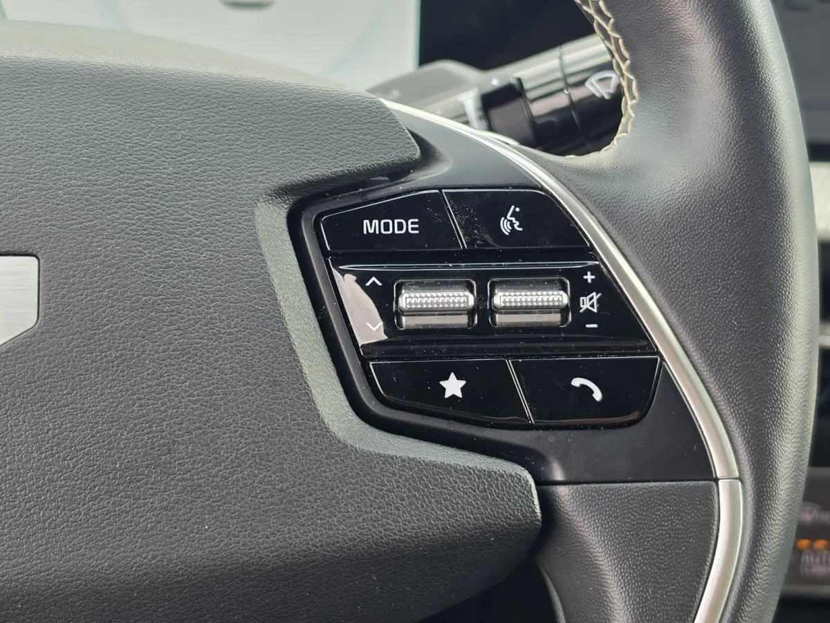 GT-Line 77.4 kWh | NL-auto | SOH 100% | Apple Carplay/Android | Matrix led | Panorama schuif/kantel