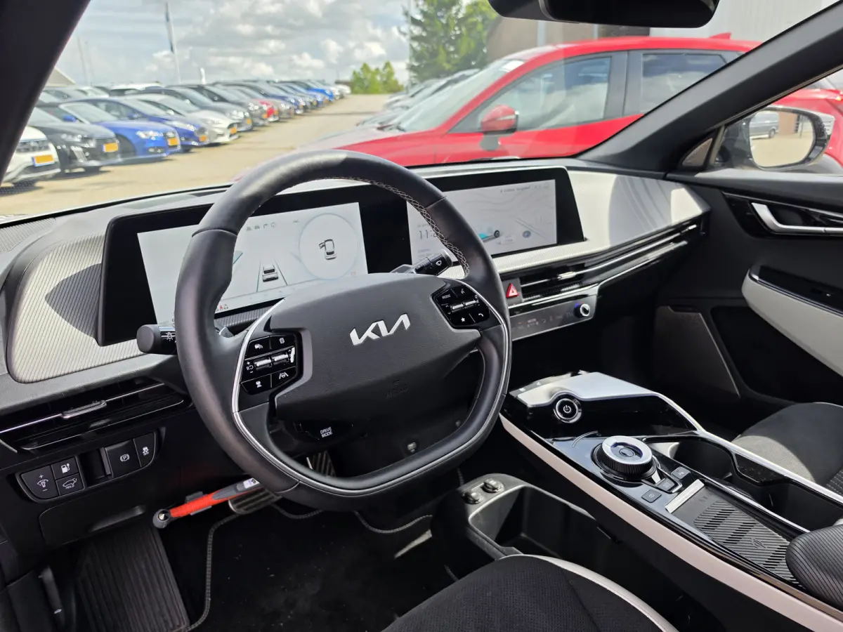 GT-Line 77.4 kWh | NL-auto | SOH 100% | Apple Carplay/Android | Matrix led | Panorama schuif/kantel