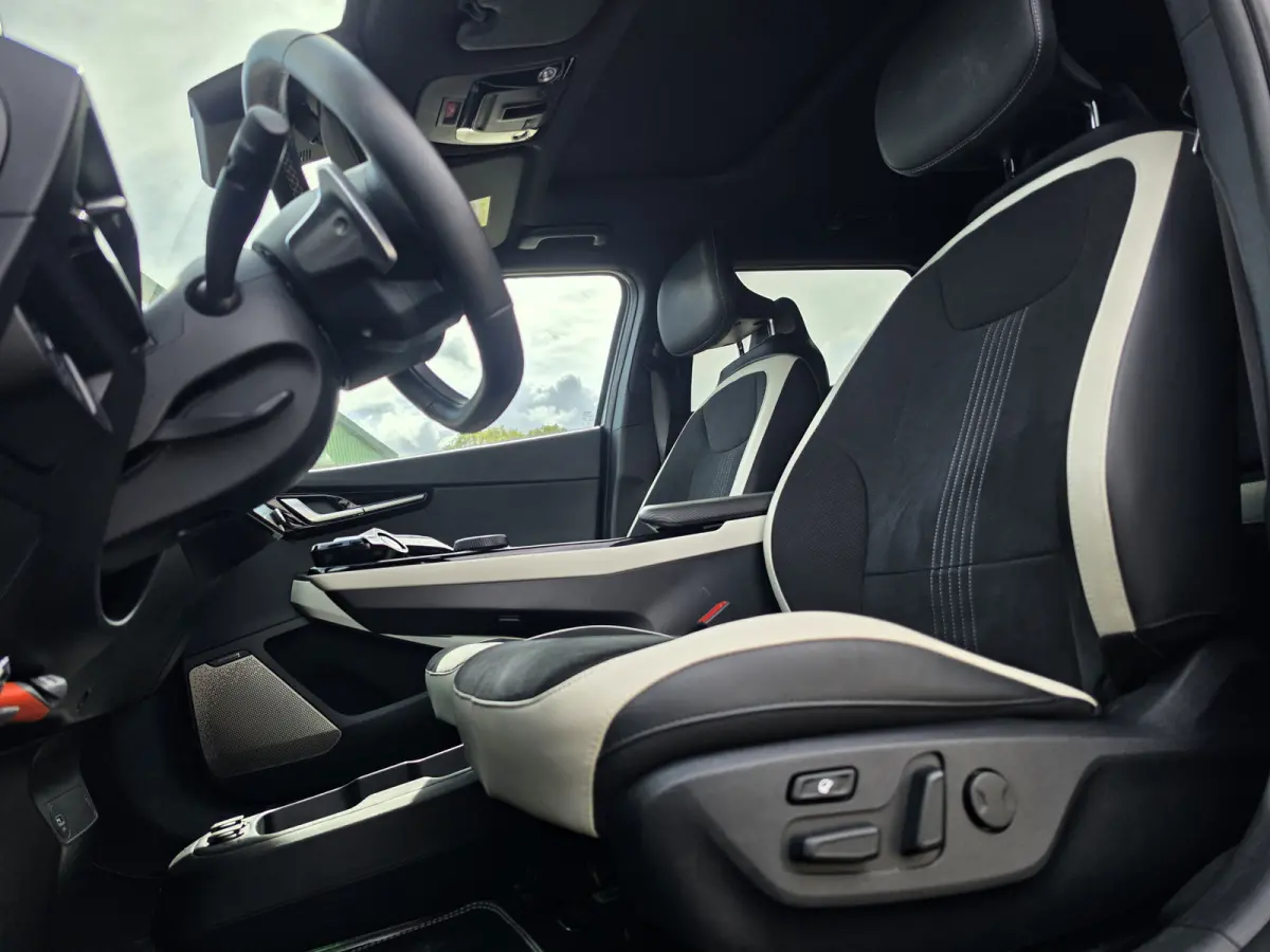 GT-Line 77.4 kWh | NL-auto | SOH 100% | Apple Carplay/Android | Matrix led | Panorama schuif/kantel