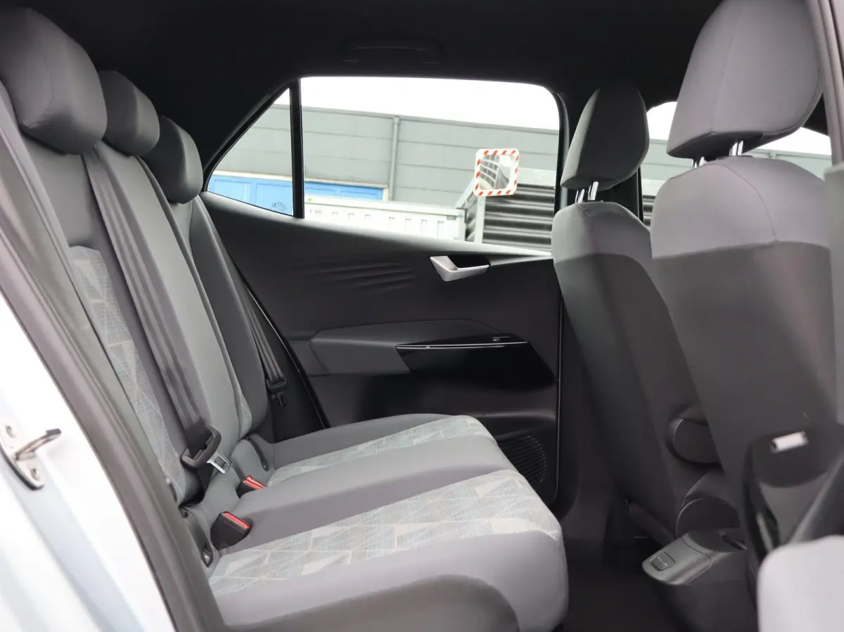 204pk Life 58 kWh | SoH 92% | Voorstoelen Vervarmd | Apple Carplay/Android Auto | ACC | LED Koplampen