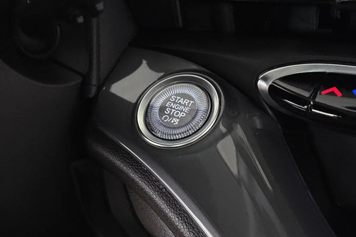 1.0 Hybrid La Prima JBL Panoramadak Stoelverwarming
