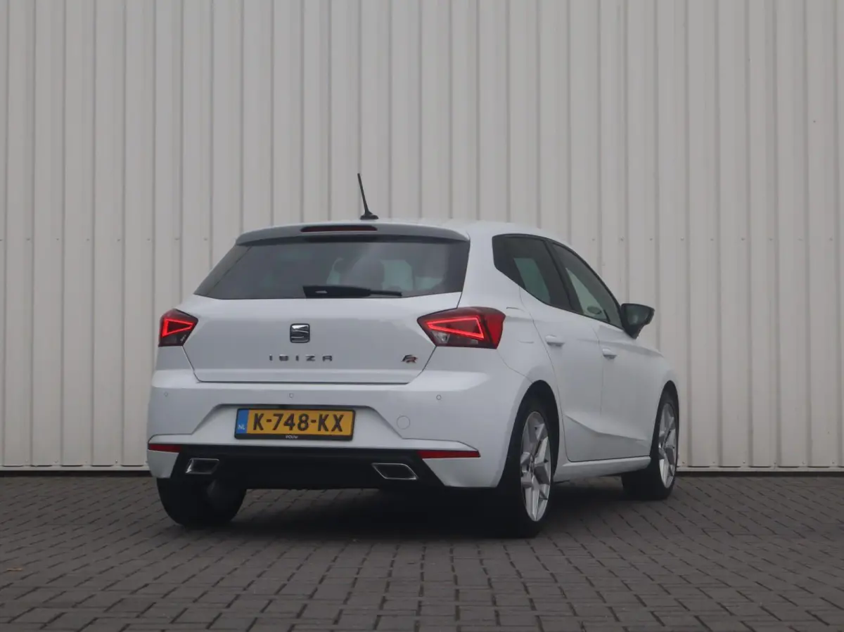 1.0 TSI 95pk FR Business Intense | Achteruitrijcamera | ACC | Apple Carplay/Android Auto