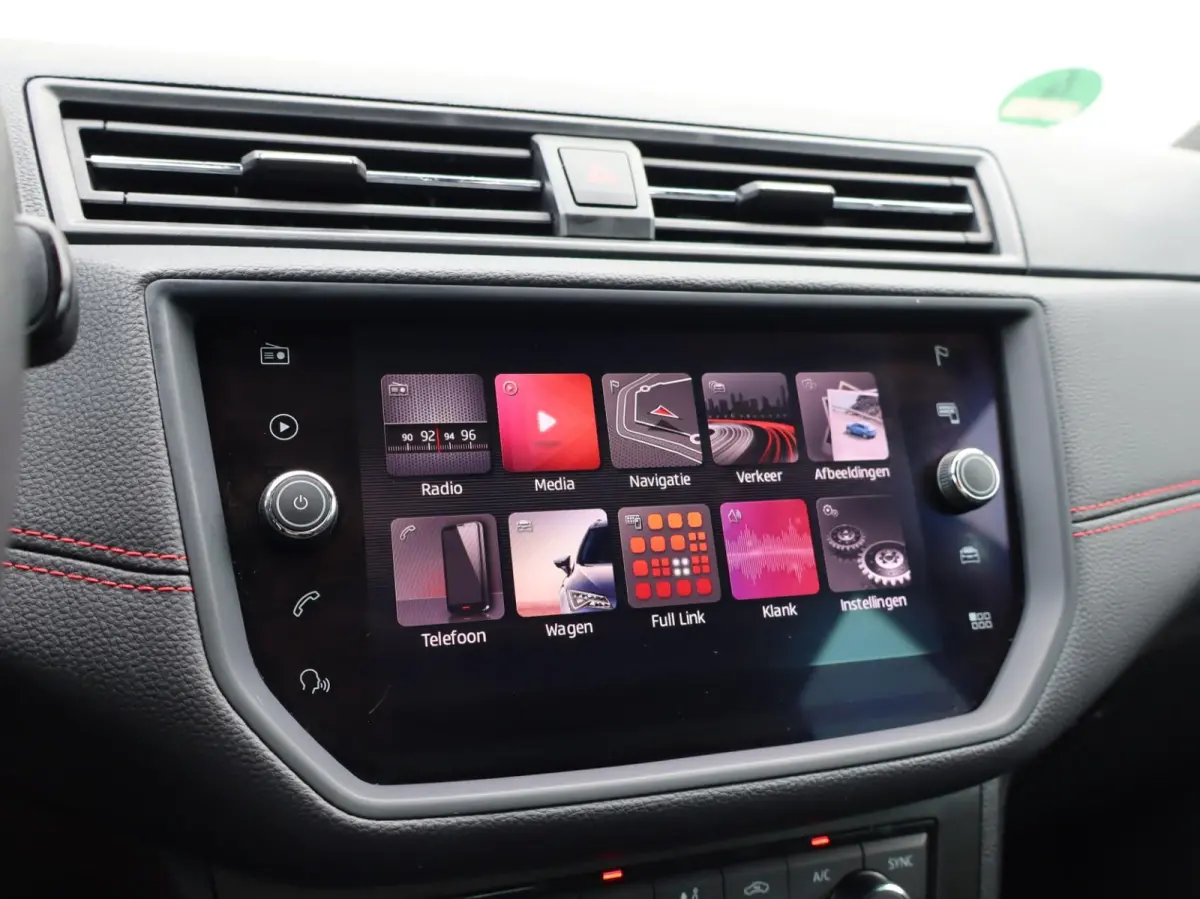 1.0 TSI 95pk FR Business Intense | Achteruitrijcamera | ACC | Apple Carplay/Android Auto