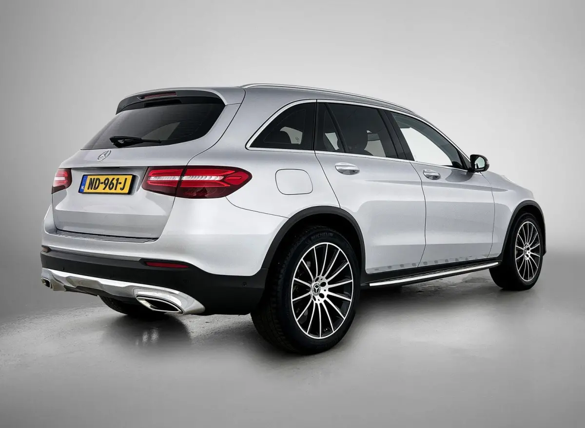 250 4MATIC Ambition | NAVIGATIE | PARKEERSENSOREN | CLIMATE CONTROL | SFEERVERLICHTING | 20 INCH AMG-LINE VELGEN |
